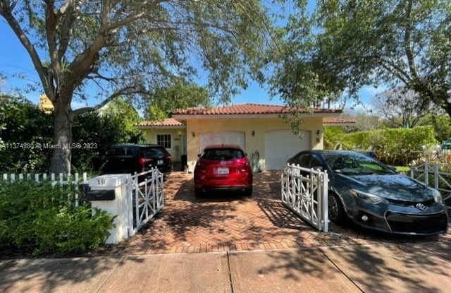 403 Navarre Ave