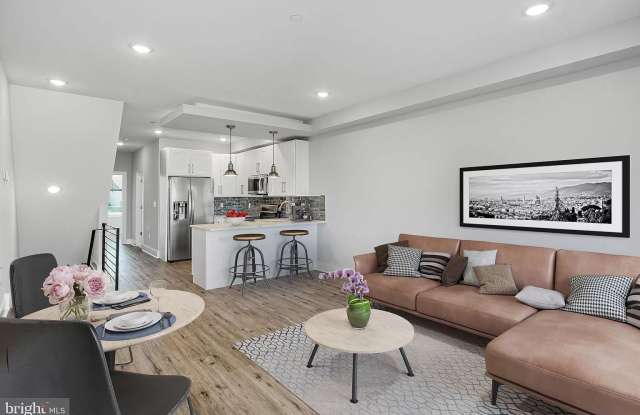 2331 Jasper Street - 1F