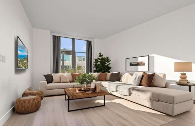 Photo of 102 CHRISTOPHER COLUMBUS DR