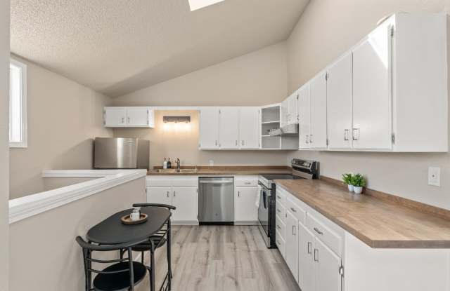 Photo of 946 Ocean Shores Boulevard Southwest - 2#2