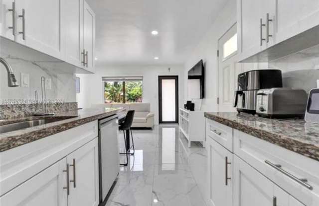 2730 NE 16th Avenue 0, Pompano Beach, FL 33064 - 6949