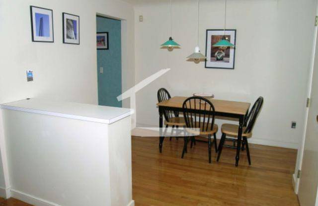 Photo of Great 1 bed very close to T
