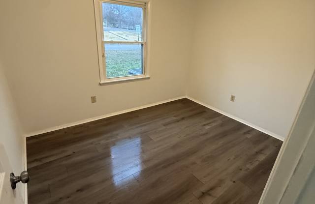 12002 Sugarmill Cir, D