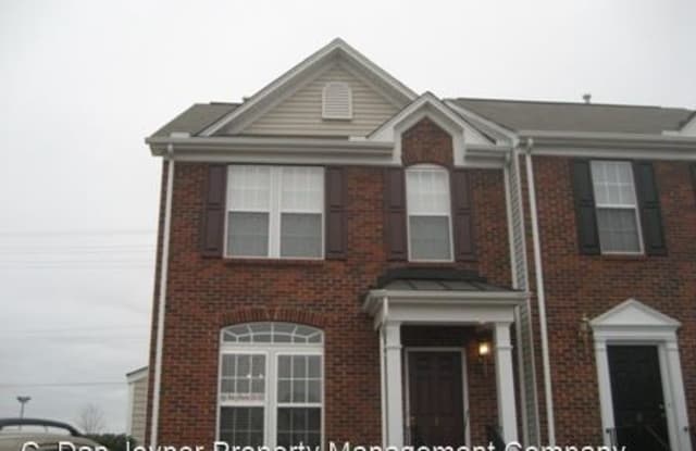 1 Spring Crossing Drive - 1 Spring Crossing Circle, Greer, SC 29650