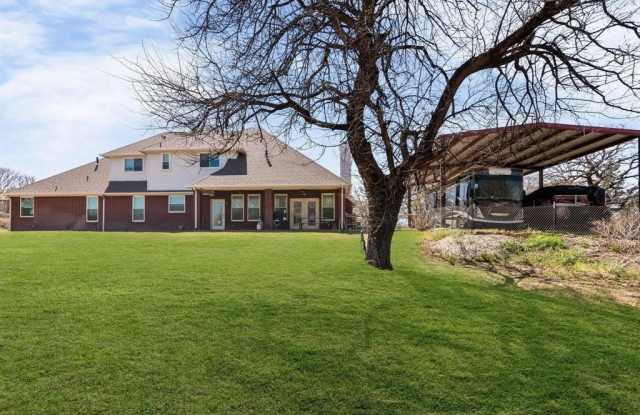 884 Old Decatur Road