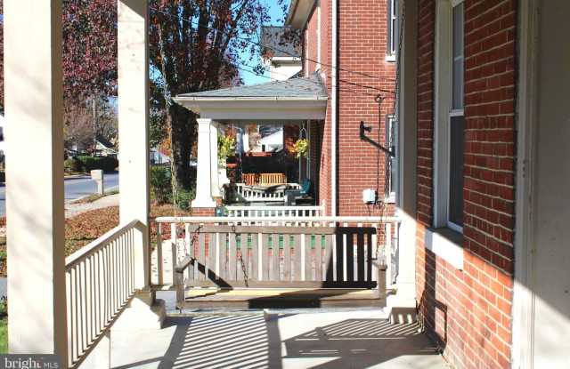 19332 LONGMEADOW Road