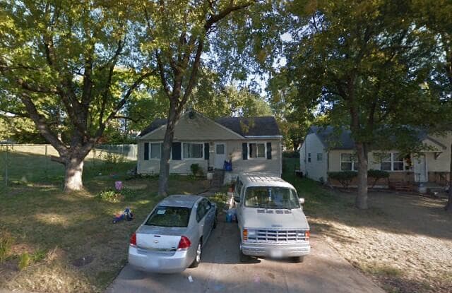 1142 E 67th St - 1142 E 67th St, Kansas City, MO 64131