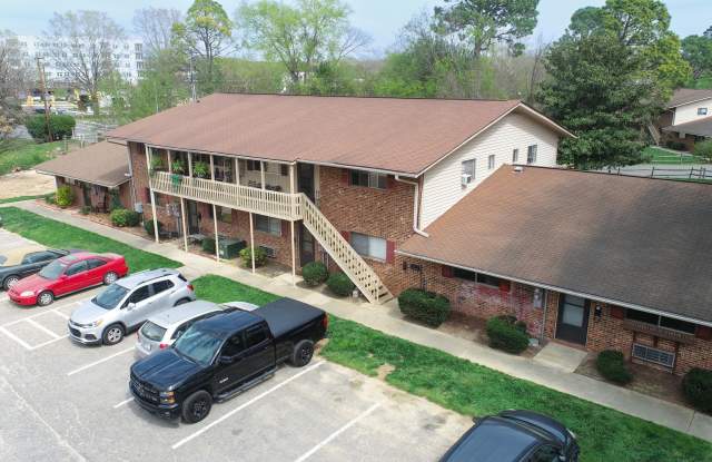 Fully Furnished Home, Short Term Leases Options - In the heart of CHAPEL HILL