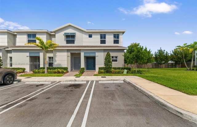 Photo of 377 NE 1st Dr