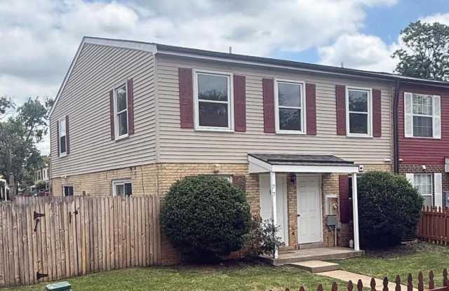 77 HANCOCK Place NE