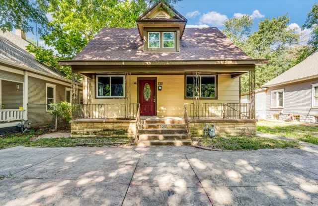Photo of Classic 4 Bedroom 1 Bathroom Home near College Hill