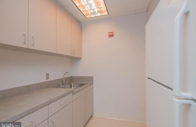 8230 BOONE Boulevard unit: 350