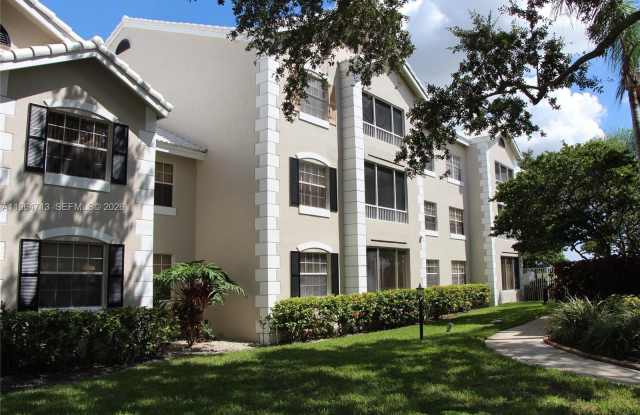 2860 N Oakland Forest Dr