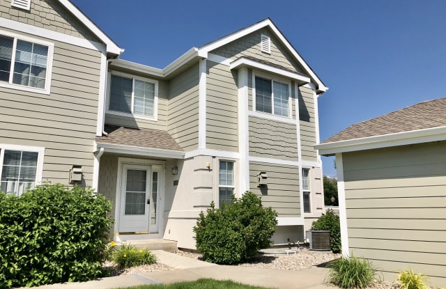 2070 Manitou Ct Unit 101 - 2070 Manitou Court, Loveland, CO 80538