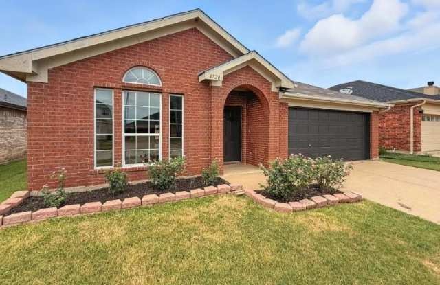 4720 Topaz Lane