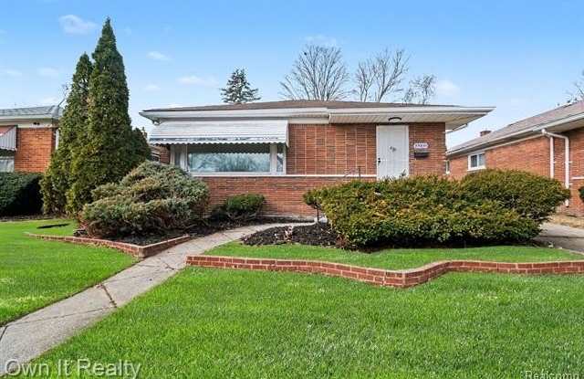 19909 Murray Hill Street