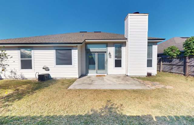 Beautiful 4-bedroom, 2-bathroom home for rent in The Landing at Cross Creek!