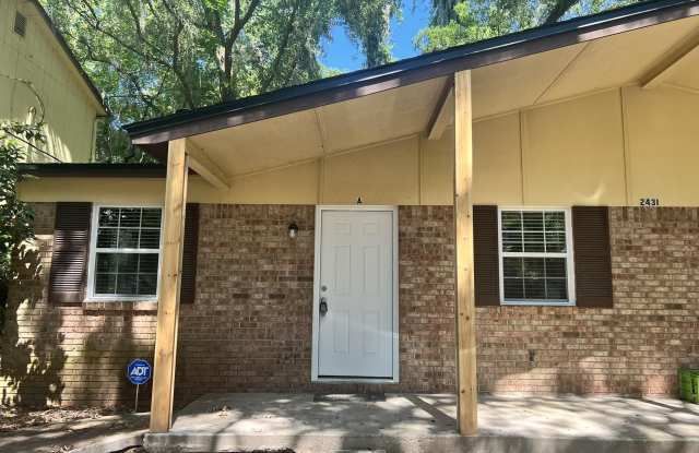 2431 Ramblewood Court