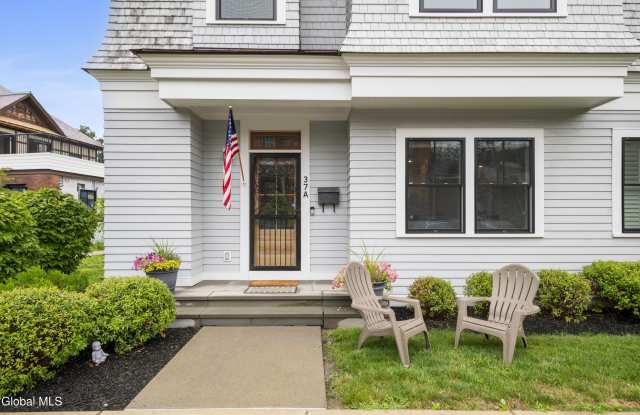 37 White Street unit: 5A