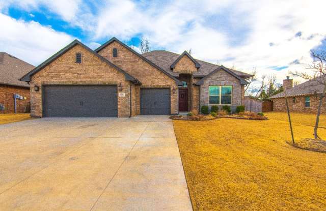 1316 Woodgrass Court