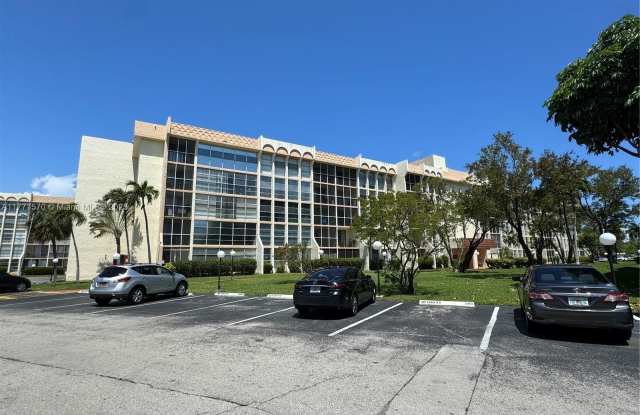 Photo of 851 Three Islands Blvd
