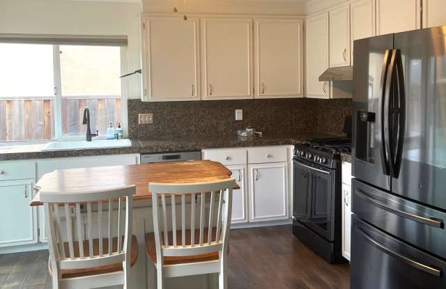 3554 Kings Canyon Court