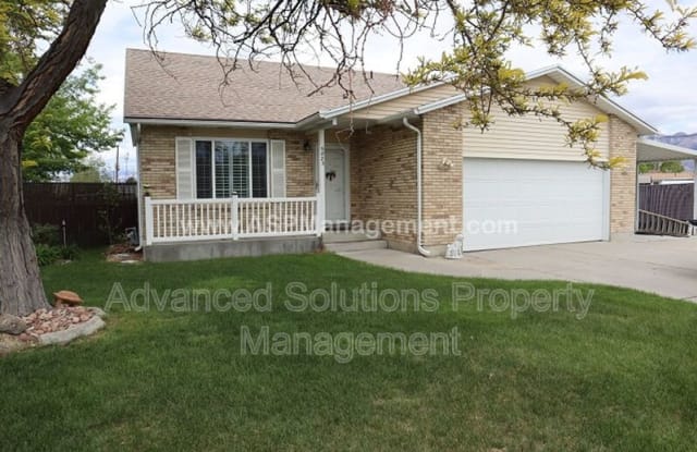 5823 S Twin Willows Cir - 5823 Twin Willow Circle, Murray, UT 84123