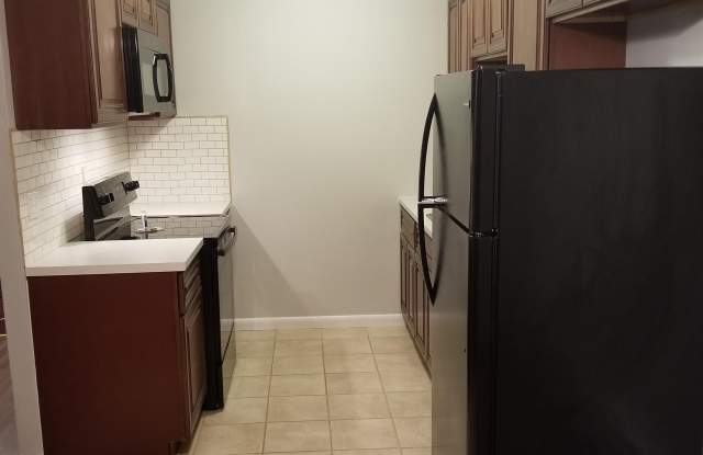 205 N. Everhart Ave., 205 A03