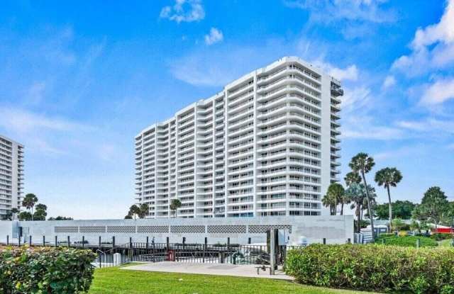 4201 N Ocean Boulevard