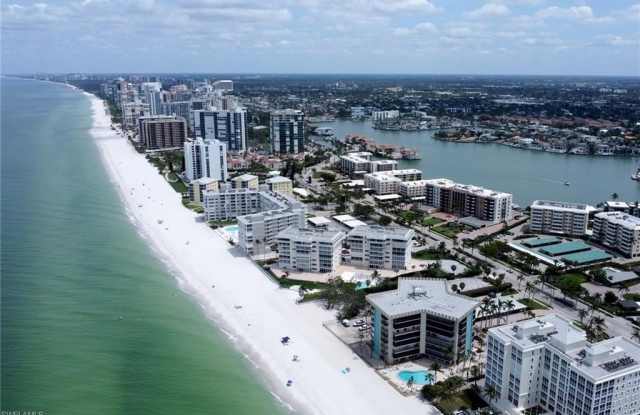 Photo of 3399 Gulf Shore