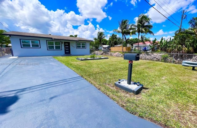 7290 SW 34th St Rd - 7290 Southwest 34th Street Road, Coral Terrace, FL 33155