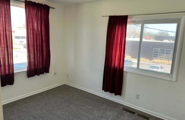 526 East 9 Mile Road