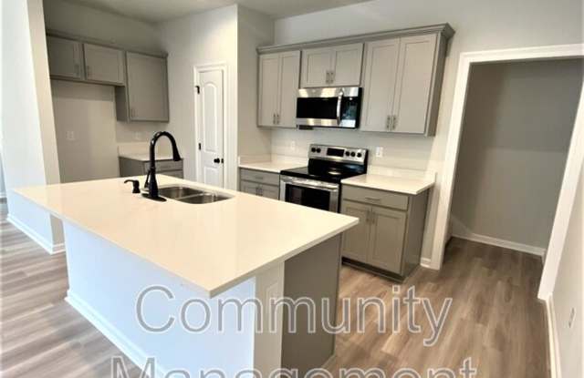 1018 Bengal Crossing Ave