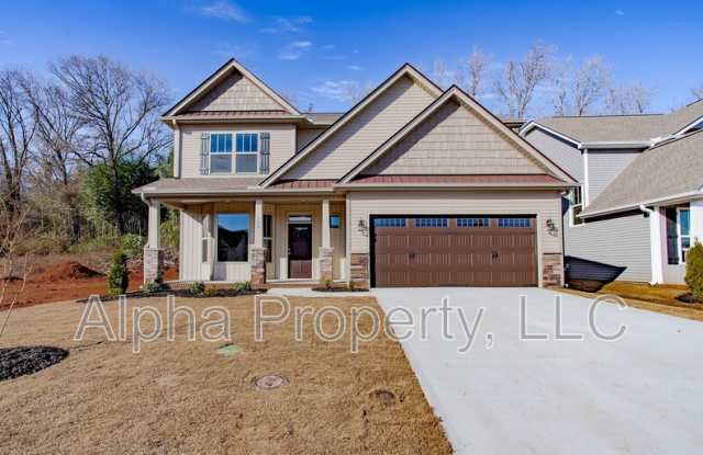 104 Creekland Way