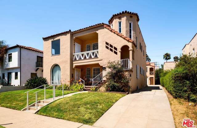 Photo of 8221 W 4th St