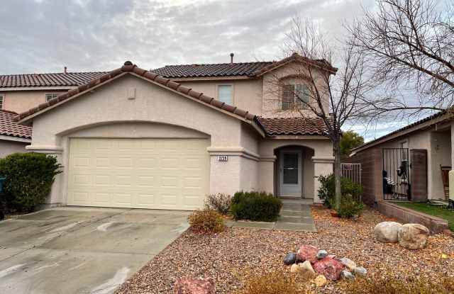 SUMMERLIN 3 BEDROOM + A LOFT!