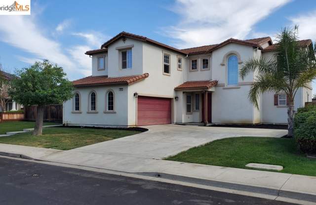 1876 Tarragon Dr
