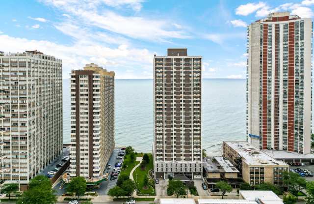 6150 N Kenmore Avenue unit: 15B