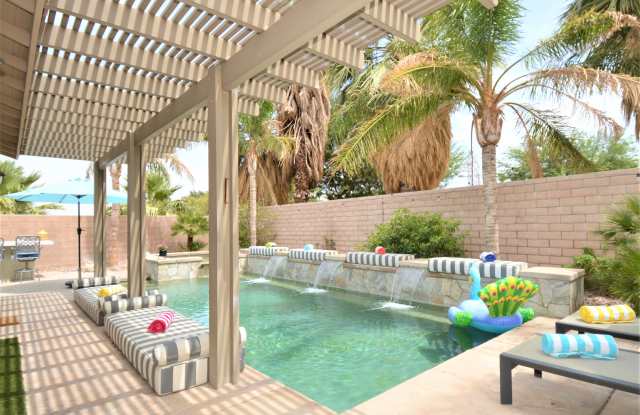 949 Vista Dunes