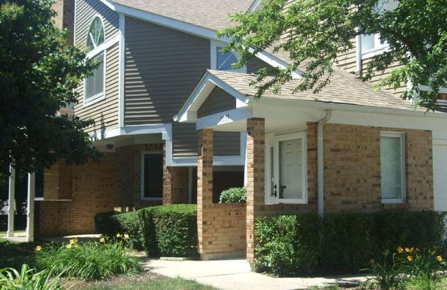 1033 Courtland Dr Unit#1 - 1033 Courtland Drive, Buffalo Grove, IL 60089