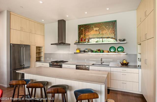 102 Evans Road unit: 103