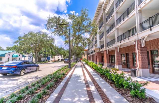 DeLand Commons Apartment Homes