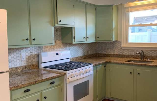 119 FRANKLIN Street unit: 1