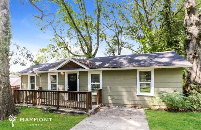 Photo of 884 Custer Avenue Southeast