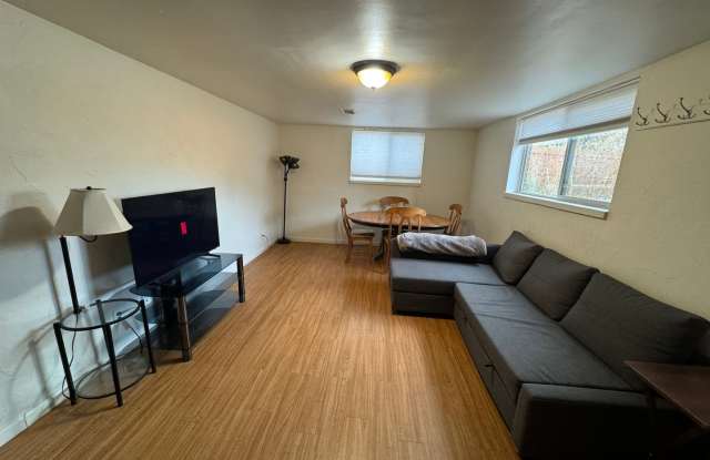 2 Bedroom duplex in Westminster