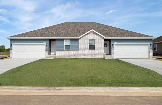 Newly built 3 bedroom-Westbury Gardens!