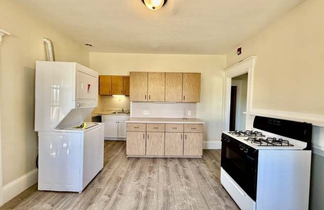 84 Pearl St unit: 2F