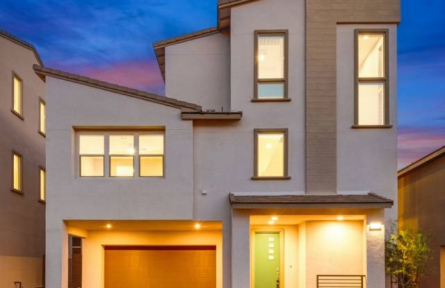 Tri-Level Three Bedroom Home with Spectacular City & Mountain Views