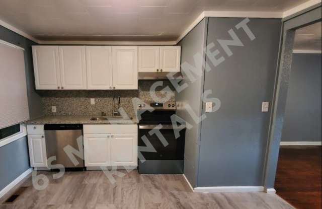 160 N Illinois Ave 160