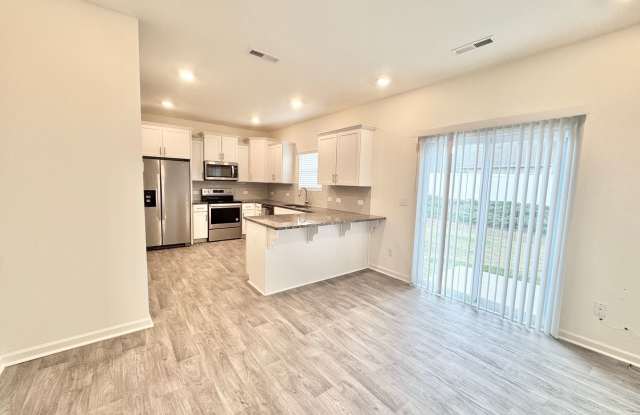 BEAUTIFUL 3BD/2.5BTH Townhome - Belmont - Ready Feb 6th